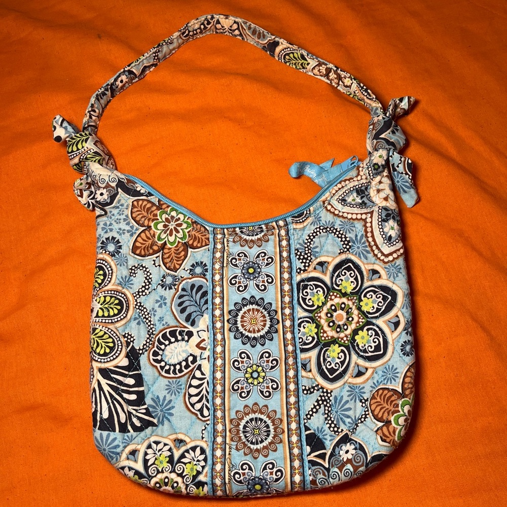 Vera Bradley “Bali Blue” Knot Shoulder Bag Summer 2009 Preowned
